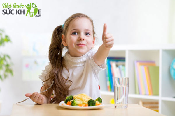 Gợi &yacute; một số giải ph&aacute;p gi&uacute;p trẻ ăn uống ngon miệng