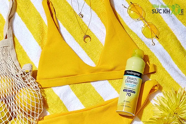 Kem chống nắng dạng xịt to&agrave;n th&acirc;n Neutrogena Beach Defenser