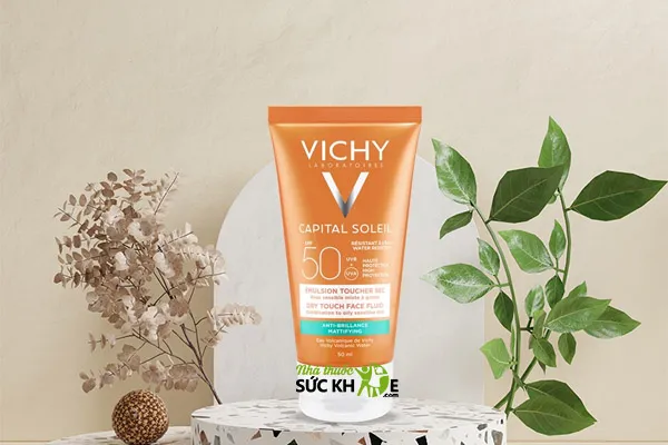 Kem chống nắng không nâng tone cho nam Vichy Idéal Soleil