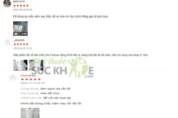 Đ&aacute;nh gi&aacute; của người d&ugrave;ng về sữa rửa mặt c&oacute; hạt massage Forever Aloe Scrub