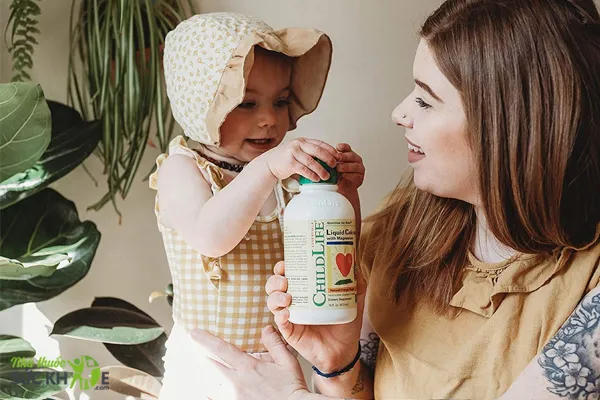 Siro tăng chiều cao cho b&eacute; ChildLife Calcium & Magnesium