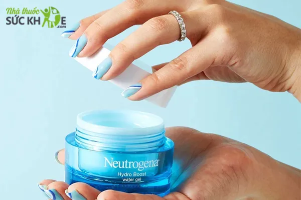 Kem dưỡng trắng da mặt cho da hỗn hợp thiên khô Neutrogena