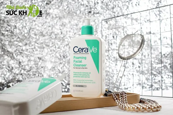 Sữa rửa mặt trị mụn đầu đen tốt nhất Cerave Foaming Facial